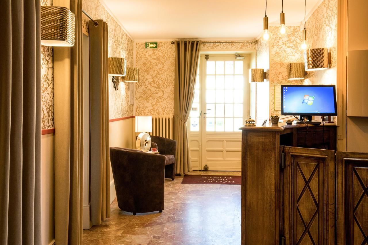 Logis Hotel Restaurant De La Poste Le Mele-sur-Sarthe Екстер'єр фото