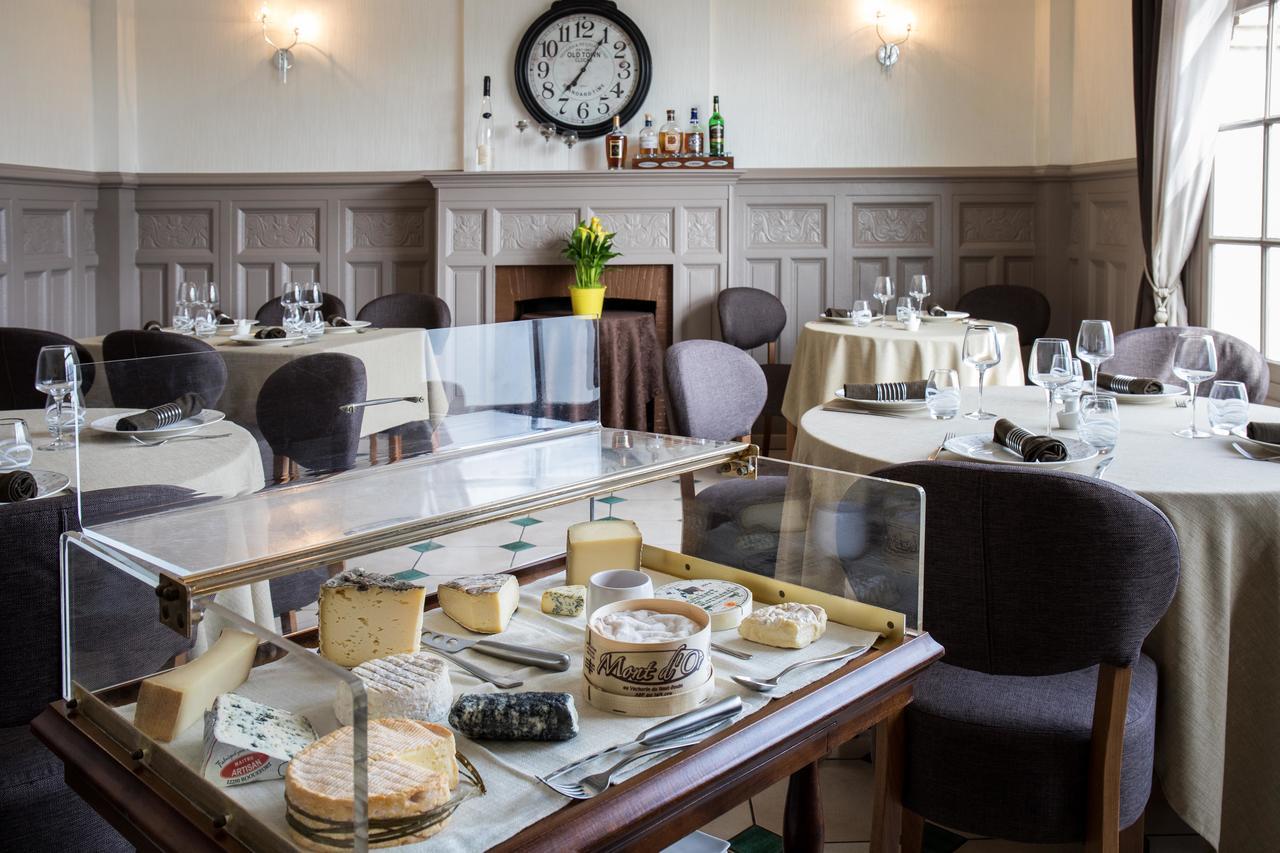 Logis Hotel Restaurant De La Poste Le Mele-sur-Sarthe Екстер'єр фото